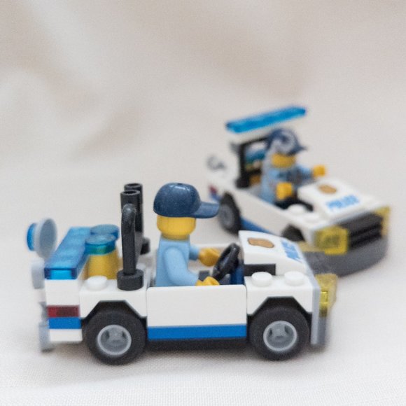 Lego City Car with Minifigure | Set of 5 | Toys & Collection Display - Picture 6 of 13